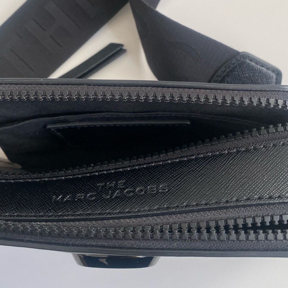 Authentic Marc Jacobs Snapshot - Picture 12 of 16